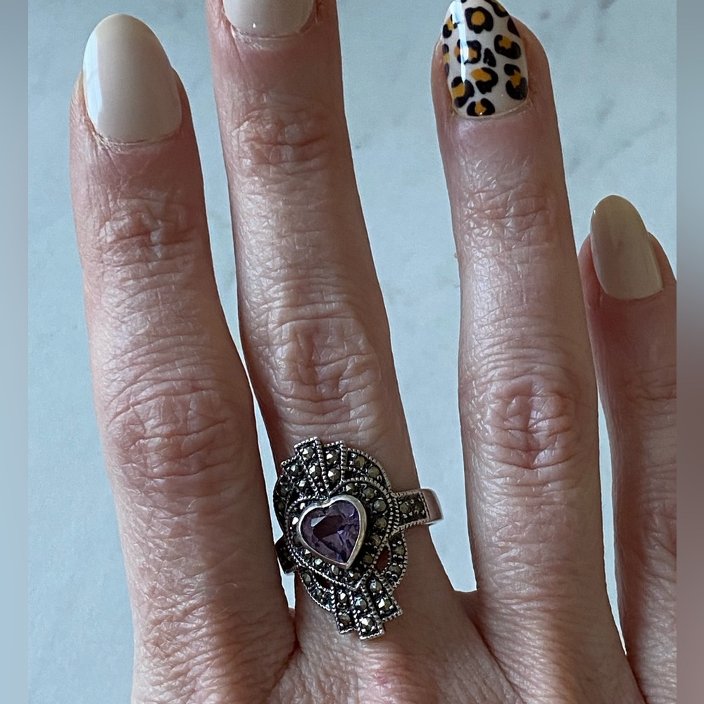 Vintage 925TR Mexico sterling silver amethyst marcasite ring - Picture 8 of 13